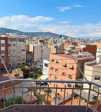 Lägenhet Attic The Sunny Apartment Camp Nou L'Hospitalet de Llobregat